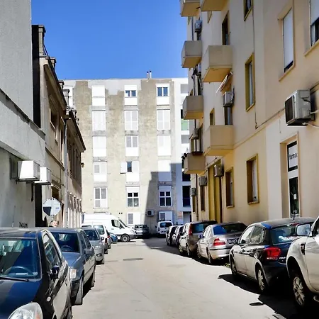 Apartamento Rocky Ii