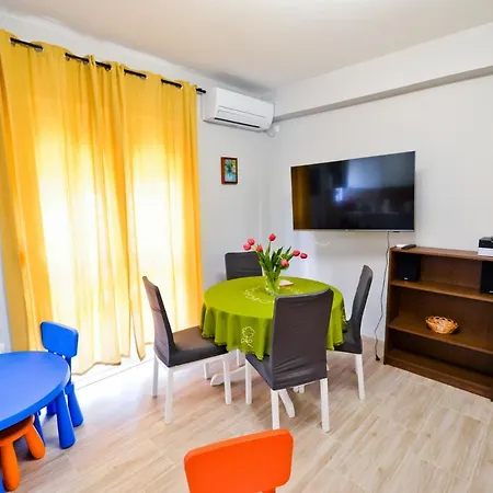 Apartment Rocky Ii