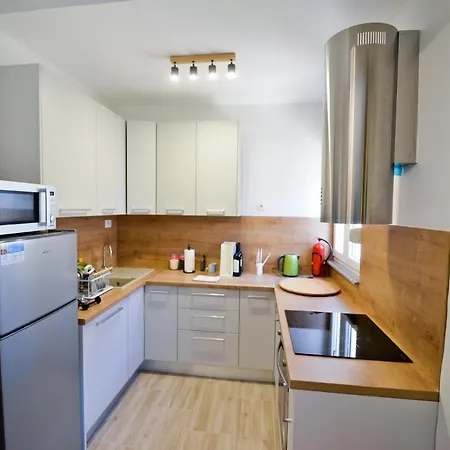 Rocky Ii Apartment *